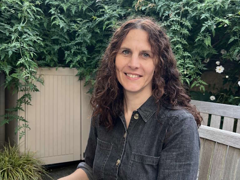 Judith Ackers - Industry Expert at Land of Beds